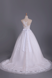2024 vestidos de boda del tren de la capilla Bateau tul con apliques y faja de una línea