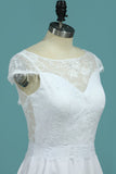2022 Una línea de vestidos de novia Sexy Open Back cucharada Cap Sleeves Elastic Satin &amp; Lace