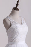 2024 V-cuello una línea vestidos de boda de tul con aplicaciones de tejido y la cinta