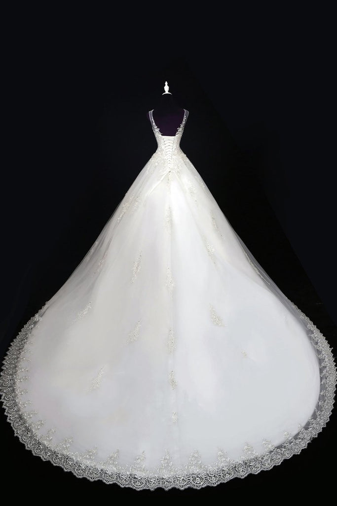 2022 Una línea de vestidos de novia Tulle cucharada con apliques y cuentas de encaje