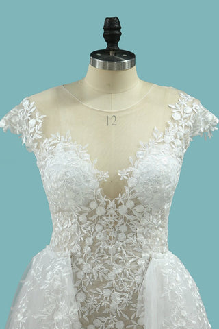 2022 Vestidos de boda atractivos de la cucharada de la playa Sheath Lace See-Through