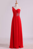 2024 Roja de un hombro vestidos de línea A Longitud de baile con rebordear piso de la gasa y volantes